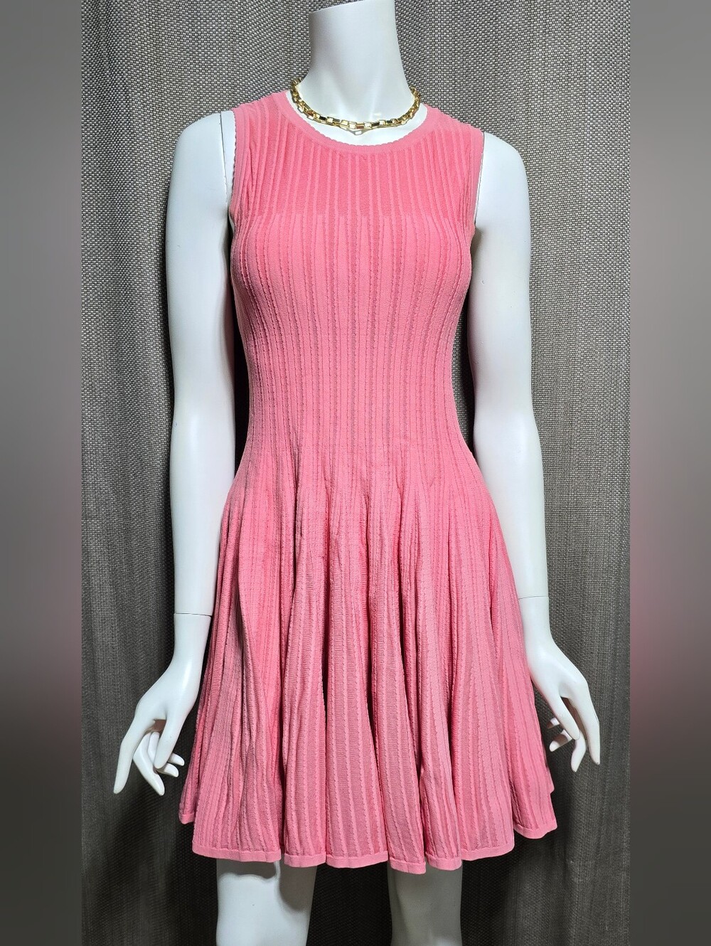 ALAÏA Pink Ribbed Knit Fit & Flare Skater Dress Size 42 Made in Italy